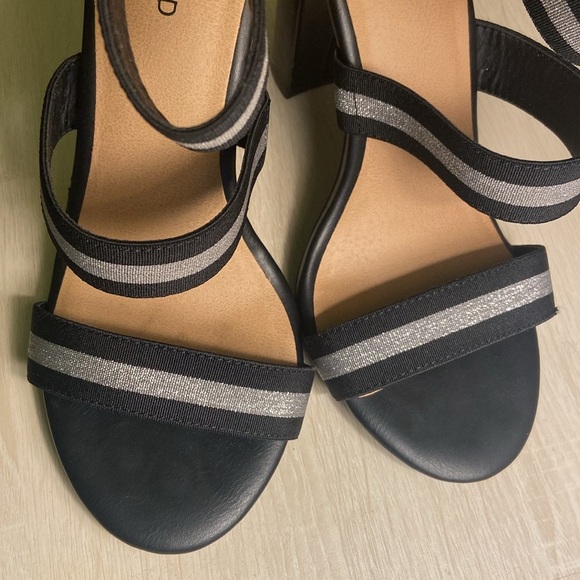 Torrid Black and Silver Strappy Heeled Sandals - Picture 6 of 7
